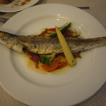 プルミエ - 夏訪問時のメイン料理（魚）