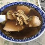 鈴屋食堂 - チャーシューワンタン 380円チャーシューは食べ応え有り、美味しい。ワンタンは10個以上入ってます。