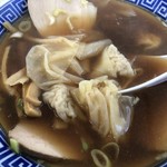 鈴屋食堂 - ワンタンの粒はビー玉大くらい。