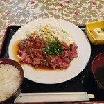 Takuambotantei - メガ盛りサービスステーキ