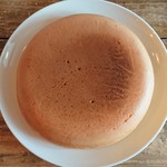 絵本カフェ holo holo - 【大きな大きなパンケーキ：700円】
            私がずっっっと憧れていたパンケーキ(//∇//)
            ちょっとだけ焼き目にムラがあるけど、それはご愛嬌ってことで。