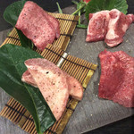 板前焼肉 赤と霜 - 