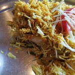 インディアンレストラン アールティ - 下から何か出てきた