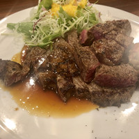 キャトルラパン 北梅田 - 
                    ステーキ   １枚半（３００ｇ）