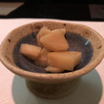 や寿し - 新生姜
      日本酒のアテに絶品です
      飲んだお酒は 満寿泉 富山の日本酒
      最近はまってます(^^)