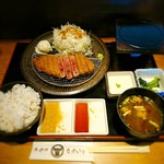 牛かつ なかい - ★★★牛かつ 130g 山わさびソースが一番オススメ！美味しいけど高いなー ご飯とソースはお代わり無料！せめてキャベツぐらい無料にして欲しい！