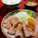 魚亭　岡ざき - 豚肉のしょうが焼き定食