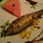 ラ・ボンヌターブル - 鮎なコンフィは意外とスイカと合った件∈(￣ｏ￣)∋ ﾎｰｯ