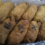 銀座魚勝 - 五目と穴子(胡麻付)の2種類4個ずつ入ってます
      サイズや量が私好みで丁度よく持帰り出来るのが嬉しい.｡.:*･'(*°∇°*)'･*:.｡.