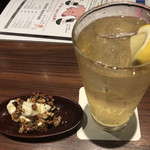 プロント - 角Ｄハイ 490円＋クリームチーズと蜂蜜ナッツ 390円