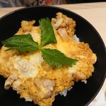 鶏三和 - 親子丼