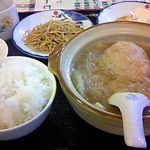 老大房 - 大肉団子と白菜の土鍋煮込み定食（750円）