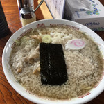 岩前戸商店 - 煮干し背脂中華(¥800)+大盛(¥100)