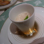 レストラン タテル ヨシノ - ホタテのマリネが駄目な妻には代わりに南仏産の栗のスープ