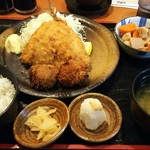 Uo Masu - 究極のアジフライと牛タンメンチボールの盛り合わせ定食