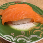 回転寿し トリトン - サーモン　脂乗り旨みともに申し分なし♪