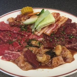炭火焼肉 梨洞_0