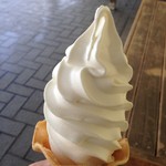 もち吉 - ソフトクリーム　200円