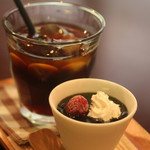 たか - アイスコーヒー、抹茶のブラマンジェ