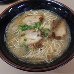 らーめん平蔵 - ラーメン そこそこチャーシューが入って550円。なかなかのコスパ。