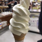 秋田ふるさと館 - ソフトクリーム 税込309円
