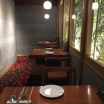 PESCA - 奥に長いこじんまりとした空間です