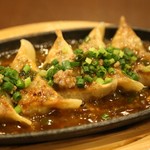 神田餃子居酒屋WARASHIBE GYOZA