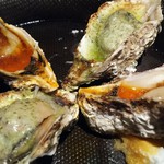 Shinjuku Kakisuta - 焼き牡蠣２種