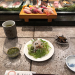 Sushi Maruhiro - サラダ、ひじき、もずくなど。
                        シーベジファースト