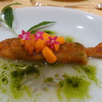 トゥ・ラ・ジョア - 天然鮎はトマト煮の後、昆布巻きにして昆布だしにつけたとか