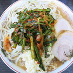 ラーメン二郎 - 小ラーメン＋ニラキムチ＋ニンニク多め