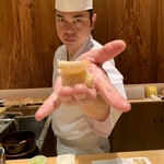 鮨 由う - 石垣貝 照寿司風