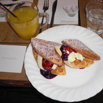 茶房こもん - ブルーベリーアイス