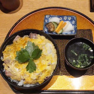 新橋 鶏繁 どんぶり子_1