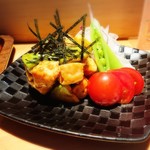 炭火焼鳥と水炊き 五郎一 - ささみとアボカドのわさび醤油和え