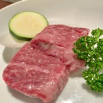 焼肉こぶた - ウルトラロース・2切(¥1,180)