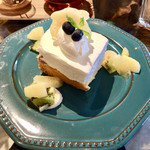 フェブラリーキッチン - 桃のショートケーキ