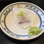 信川円 - 山葵だけで食べるとこんにゃく芋の香りがよく分かる