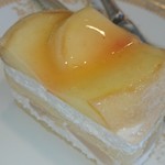 スーリィ・ラ・セーヌ - 桃のショートケーキ