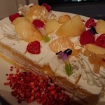 ザ タヴァン グリル＆ラウンジ - 女性達が絶賛していたケーキ