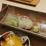 新ばし 星野 - 鱧あぶり、自家製黄色い（紫蘇使わない）梅肉