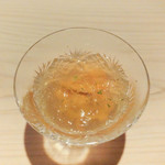 新ばし 星野 - 神戸由良のうにキジハタの中骨から取った出汁ジュレ