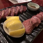 焼肉赤身にくがとう - 