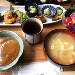シズク カフェ＆スクール - お餅のセット。
                                1300円