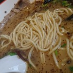 熊本ラーメン 黒亭 - 麺のアップ