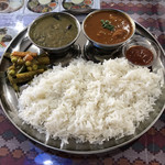 インド・ネパール料理アビヤン - ネパーリチキンカナセット