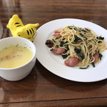 ラ・マルセイユ - 最初に前菜代わりに、1人前パスタ