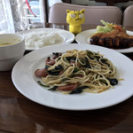 ラ・マルセイユ - 本日のサービスランチ　※少し角度を変えて