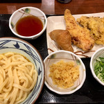 丸亀製麺 - 