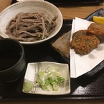 手打ちそば さくら - 昼飲みセットのミニそば（冷）とカレイの唐揚げ